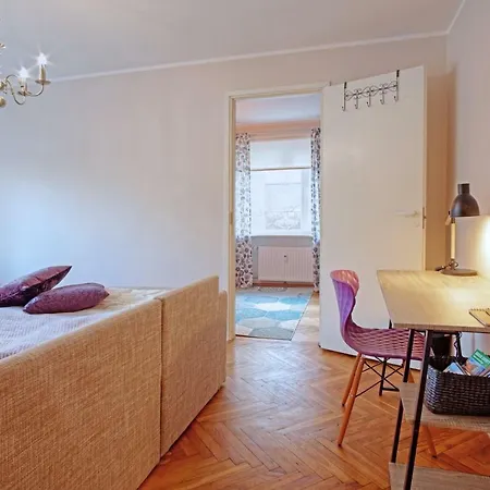 Vaike-ameerika 1 Bedroom Craftlat Appartement